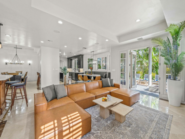 Stunning Five Bedroom Vacation Rental in Fort Lauderdale