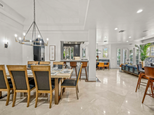 Stunning Five Bedroom Vacation Rental in Fort Lauderdale