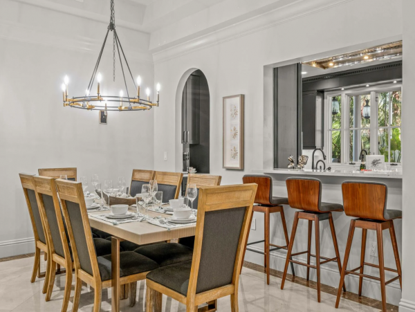 Stunning Five Bedroom Vacation Rental in Fort Lauderdale