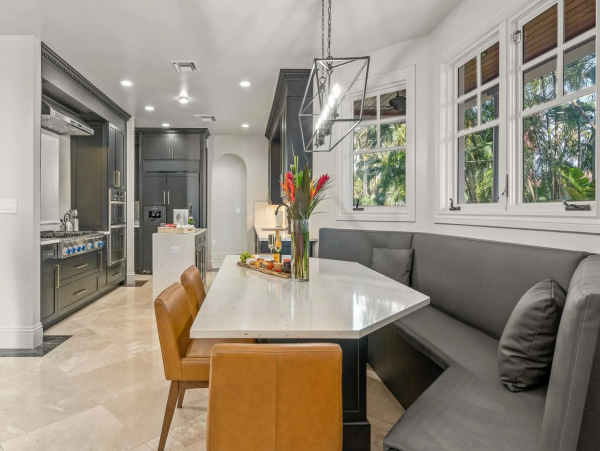 Stunning Five Bedroom Vacation Rental in Fort Lauderdale