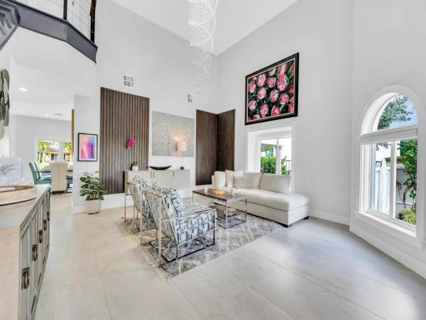 Luxury Coastal Villa with Intracoastal Views in Fort Lauderdale– Perfect for Families