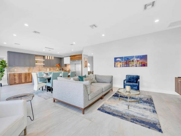 Luxury Coastal Villa with Intracoastal Views in Fort Lauderdale– Perfect for Families