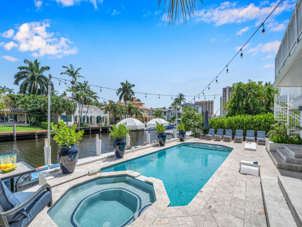 Luxury Coastal Villa with Intracoastal Views in Fort Lauderdale– Perfect for Families