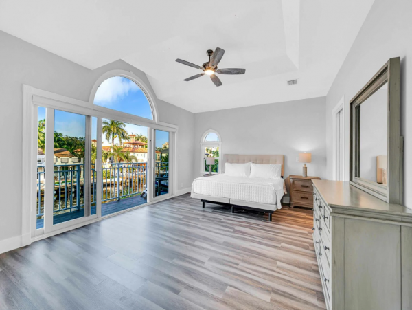 Luxury Coastal Villa with Intracoastal Views in Fort Lauderdale– Perfect for Families