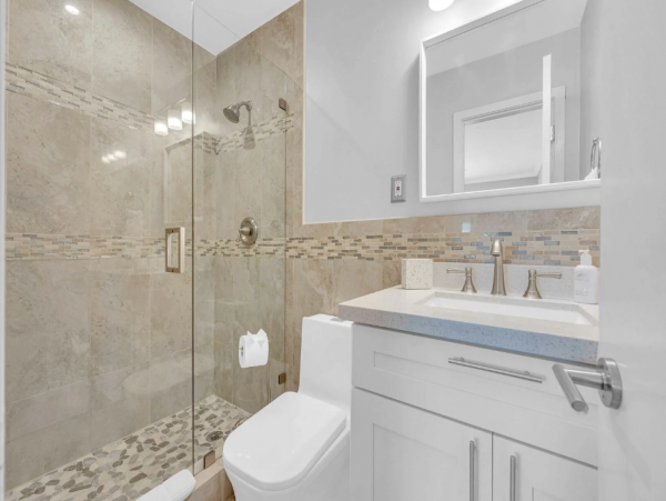 Spacious Pompano Beach Home, 8 Min Walk to Sand