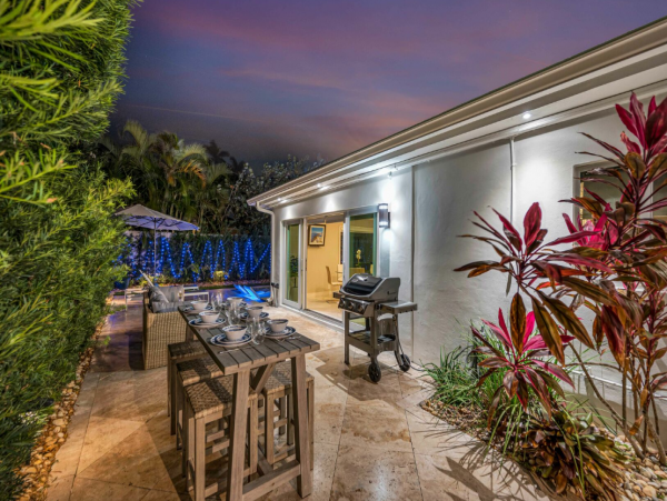 Spacious Pompano Beach Home, 8 Min Walk to Sand