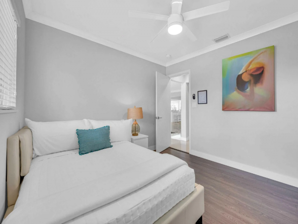 Spacious Pompano Beach Home, 8 Min Walk to Sand
