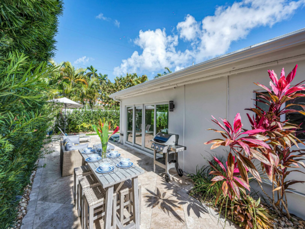 Spacious Pompano Beach Home, 8 Min Walk to Sand