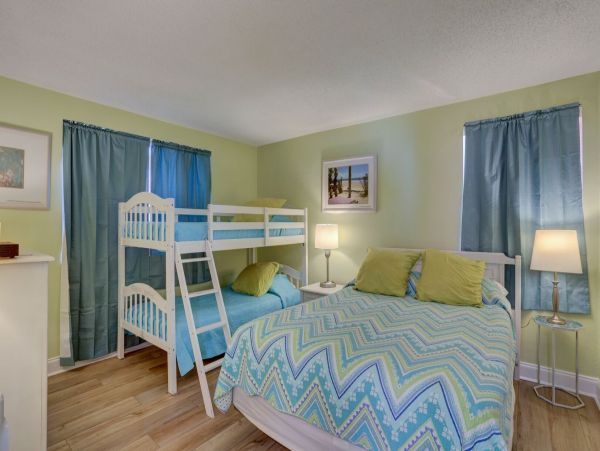 Charming Vacation Condo with 2 Bedrooms
