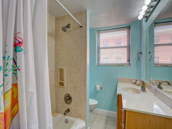 Charming Vacation Condo with 2 Bedrooms