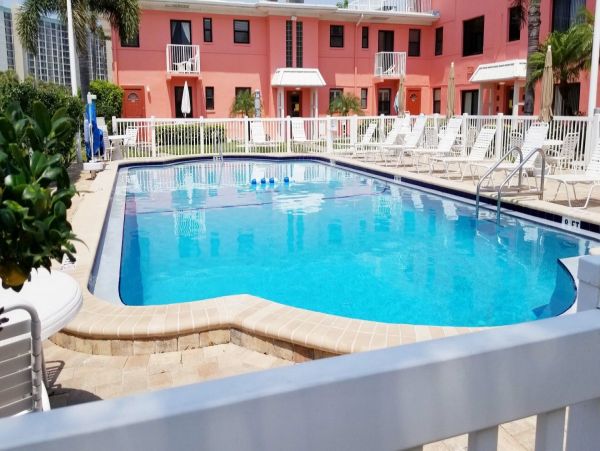 Charming Vacation Condo with 2 Bedrooms