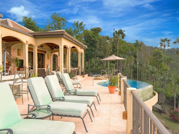 Ocean View Five Bedroom Estate in St. Thomas