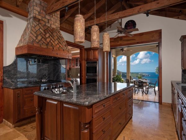 Ocean View Five Bedroom Estate in St. Thomas