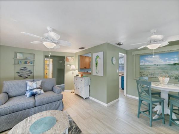 Cozy Vacation Rental with 2 Bedrooms in Manasota Key
