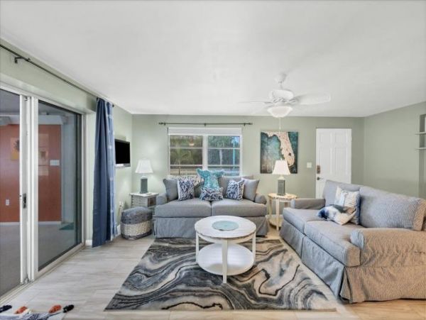 Cozy Vacation Rental with 2 Bedrooms in Manasota Key