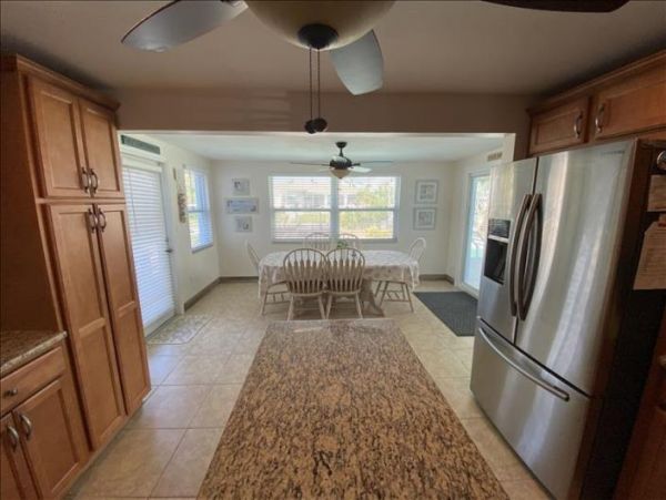 Charming Waterfront Vacation Home in Englewood
