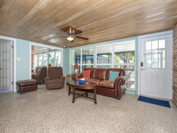 3-Bedroom Englewood Oasis Near Manasota Key Beaches