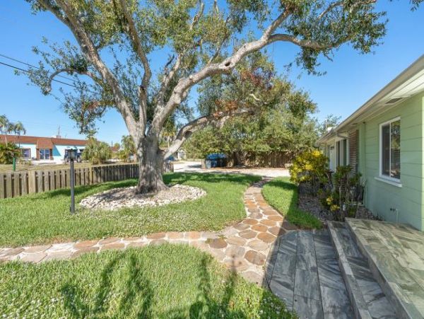 3-Bedroom Englewood Oasis Near Manasota Key Beaches