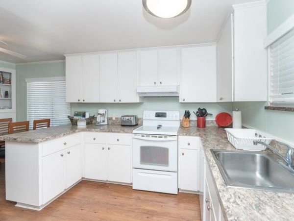 3-Bedroom Englewood Oasis Near Manasota Key Beaches