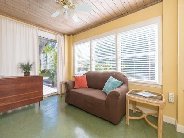 3-Bedroom Englewood Oasis Near Manasota Key Beaches