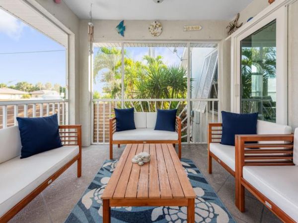 Charming Vacation Rental in Englewood: Your Beach Escape!