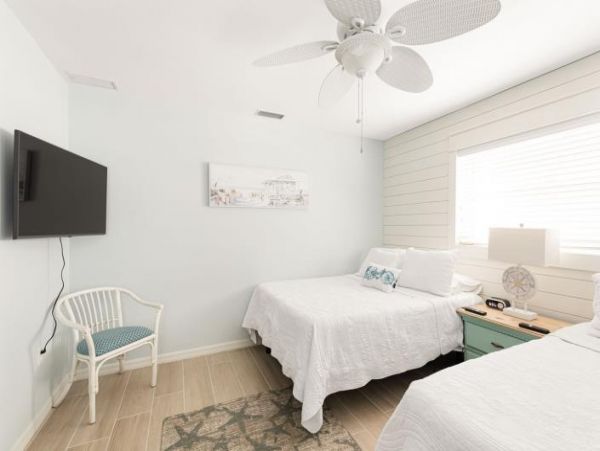 Charming Vacation Rental in Englewood: Your Beach Escape!