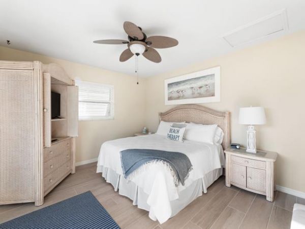 Charming Vacation Rental in Englewood: Your Beach Escape!