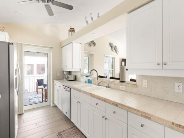 Charming Vacation Rental in Englewood: Your Beach Escape!