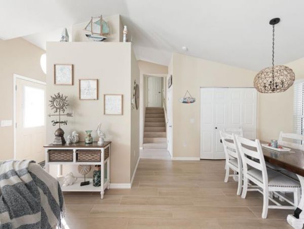 Charming Vacation Rental in Englewood: Your Beach Escape!