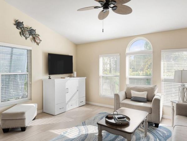 Charming Vacation Rental in Englewood: Your Beach Escape!
