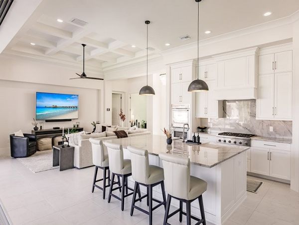Stunning Vacation Rental with Pool in Marco Island