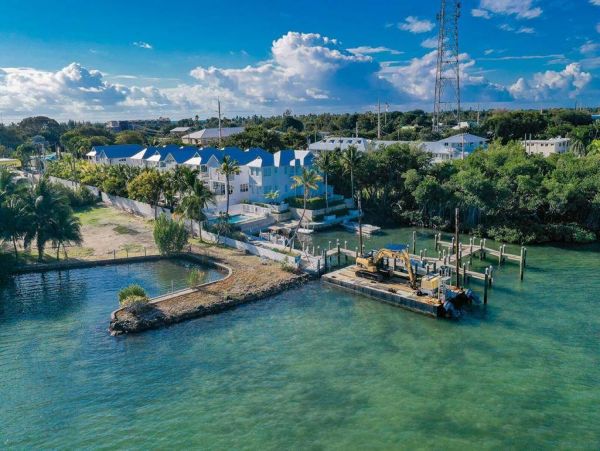 Bayfront Islamorada Townhome with Private Pool & Fishing