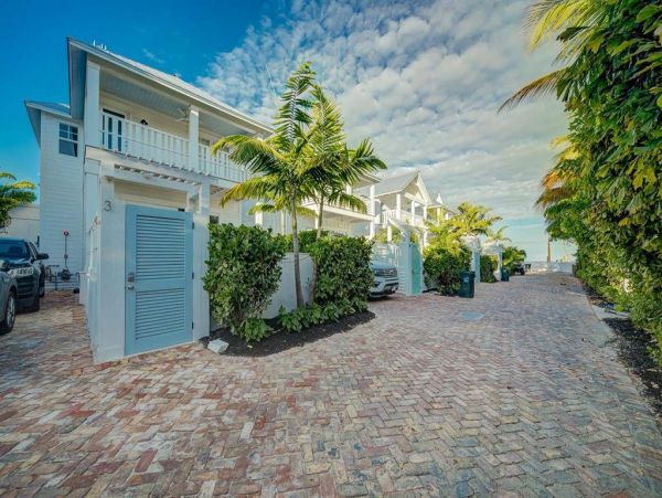 Bayfront Islamorada Townhome with Private Pool & Fishing