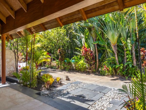 Oceanfront Luxury Four Bedroom Vacation Rental Home