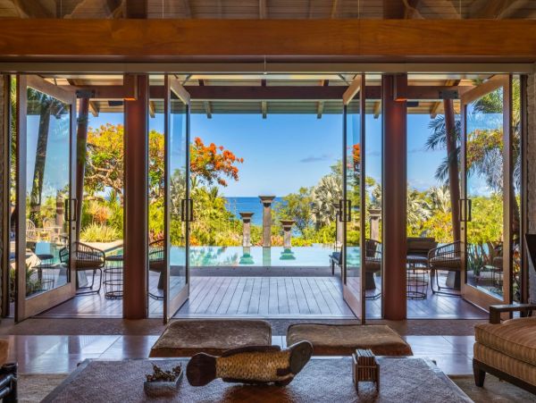 Oceanfront Luxury Four Bedroom Vacation Rental Home