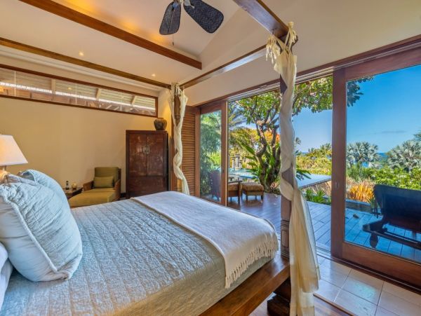 Oceanfront Luxury Four Bedroom Vacation Rental Home