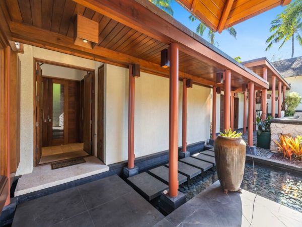 Oceanfront Luxury Four Bedroom Vacation Rental Home