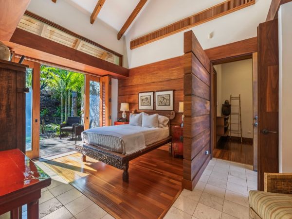 Oceanfront Luxury Four Bedroom Vacation Rental Home