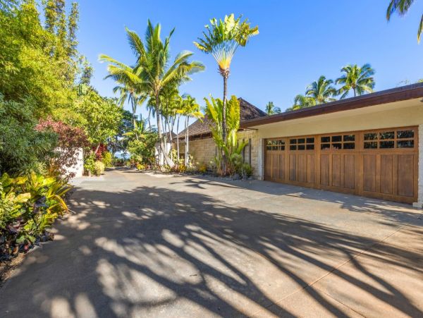 Oceanfront Luxury Four Bedroom Vacation Rental Home