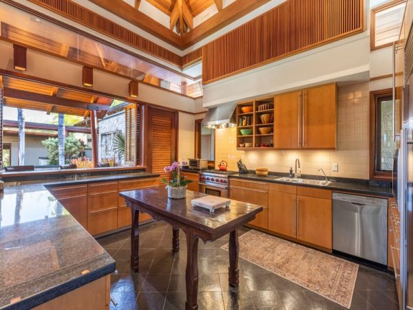 Oceanfront Luxury Four Bedroom Vacation Rental Home