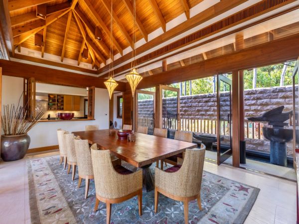 Oceanfront Luxury Four Bedroom Vacation Rental Home