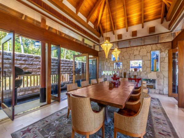 Oceanfront Luxury Four Bedroom Vacation Rental Home