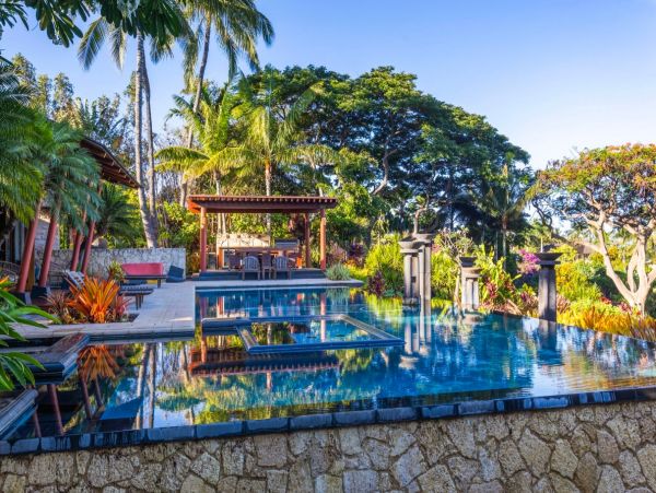 Oceanfront Luxury Four Bedroom Vacation Rental Home