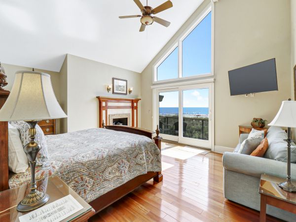 Hilton Head Vacation Rental: Luxurious Coastal Getaway
