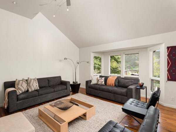 Ski in Ski out Vacation Townhome with 4 Bedrooms