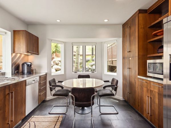 Ski in Ski out Vacation Townhome with 4 Bedrooms