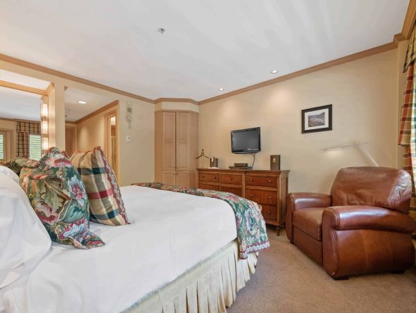 Vail Vacation Rental with 3 Bedrooms & Great Amenities