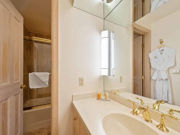Vail Vacation Rental with 3 Bedrooms & Great Amenities