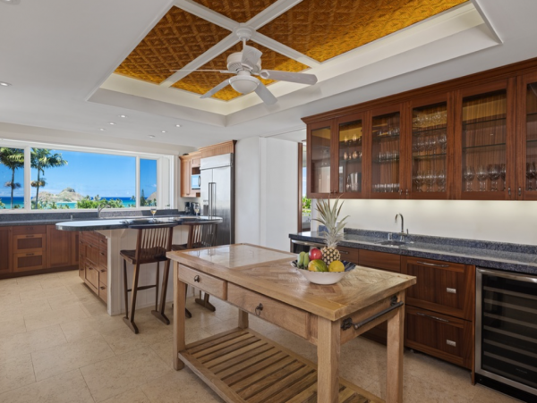 Stunning Vacation Rental with 5 Bedrooms & Ocean Views