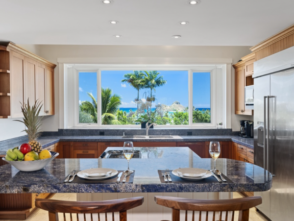 Stunning Vacation Rental with 5 Bedrooms & Ocean Views